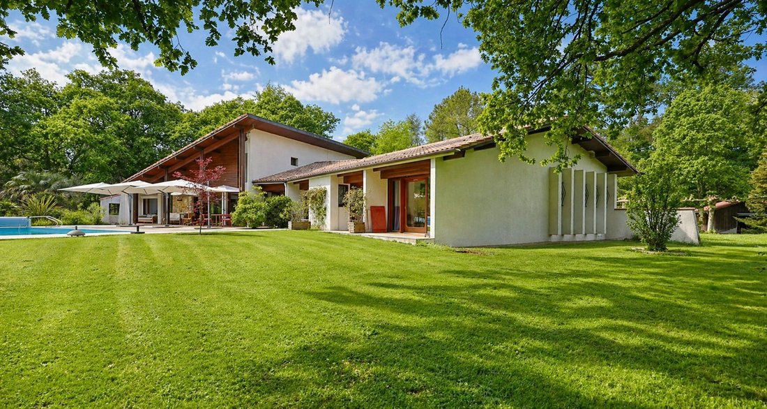 House in Saint-Paul-lès-Dax, Nouvelle-Aquitaine, France 2 - 17769240