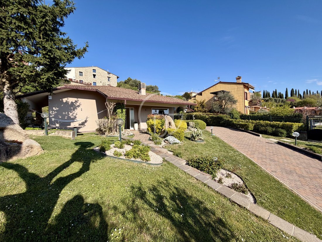 Villa in Soiano del Lago, Lombardy, Italy 3 - 17931229