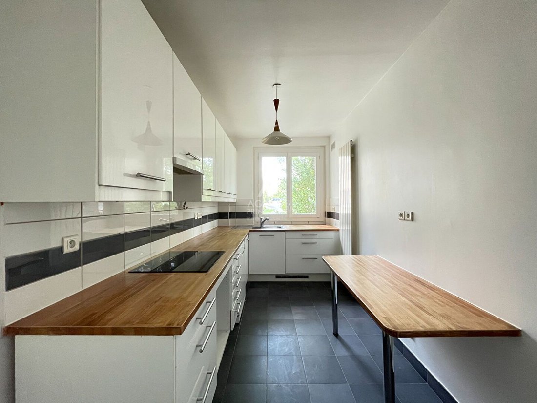 Apartment in Les Arcades, Viroflay, France 2 - 16711283