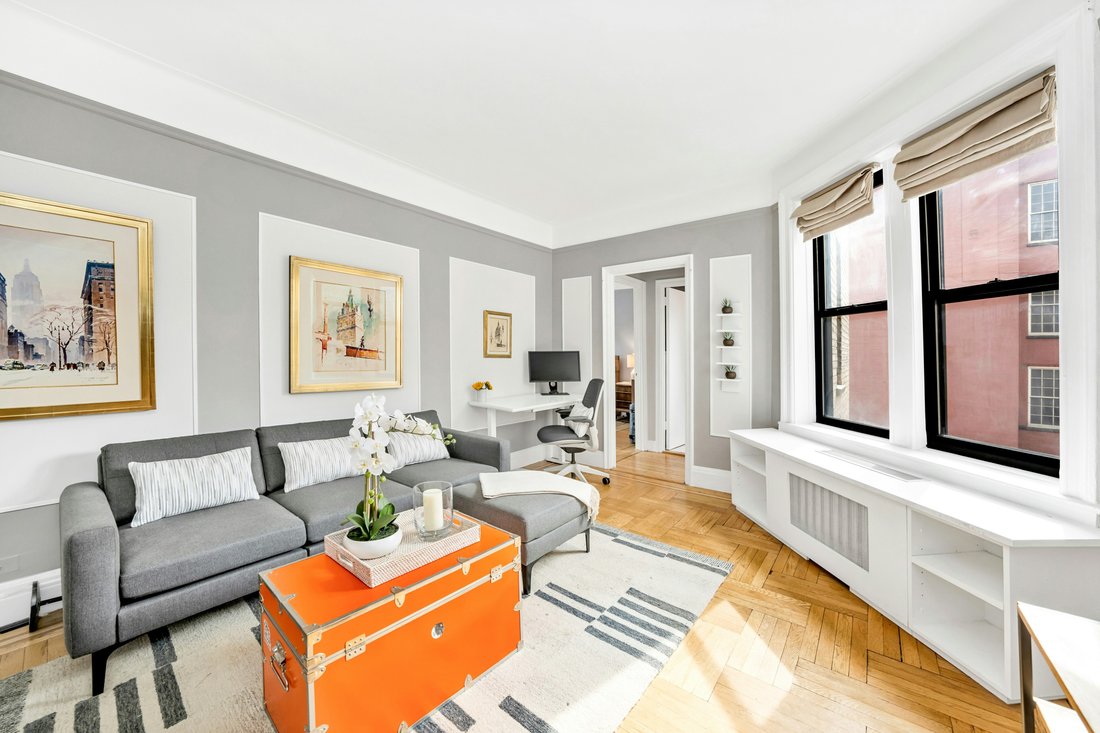 House in New York, New York, United States 2 - 17629345