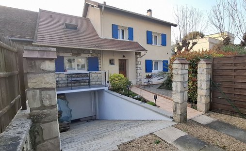 House in Marly-le-Roi, Ile-de-France, France 1