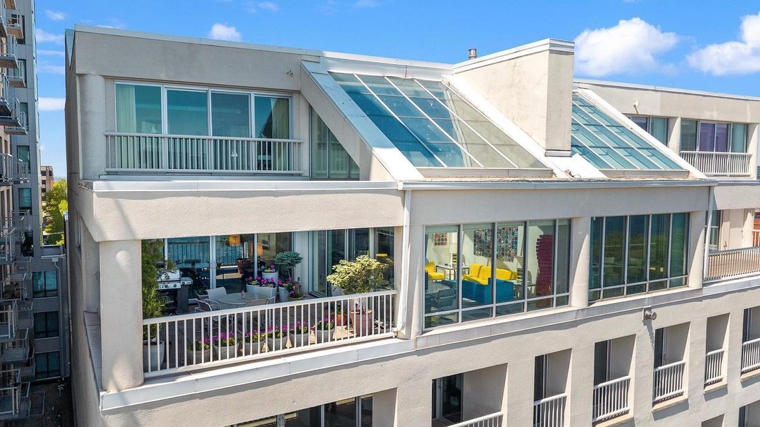 Condo in Madison, Wisconsin, United States 5 - 17940707