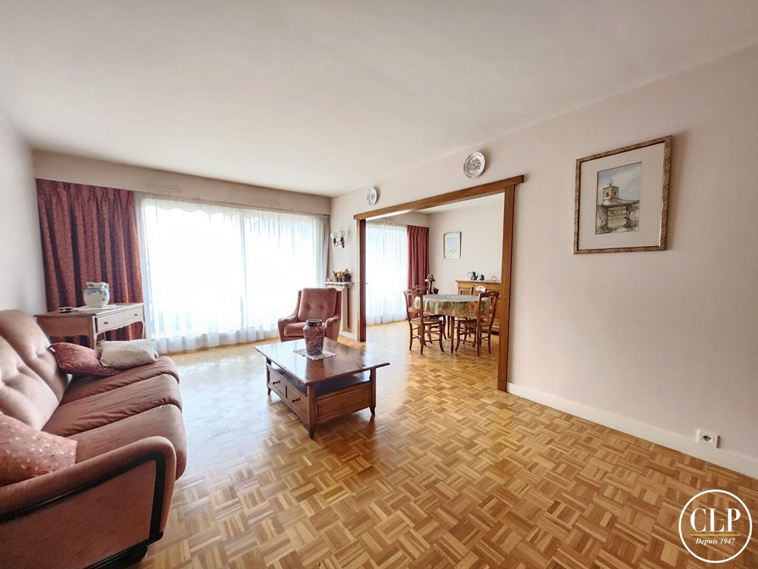 Apartment in Arrondissement of Bobigny, Ile-de-France, France 2 - 16645285