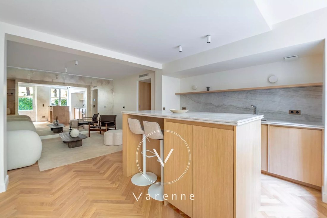 Appartement à Saint Thomas d'Aquin, Paris 7e Arrondissement, Paris 2 - 17941137
