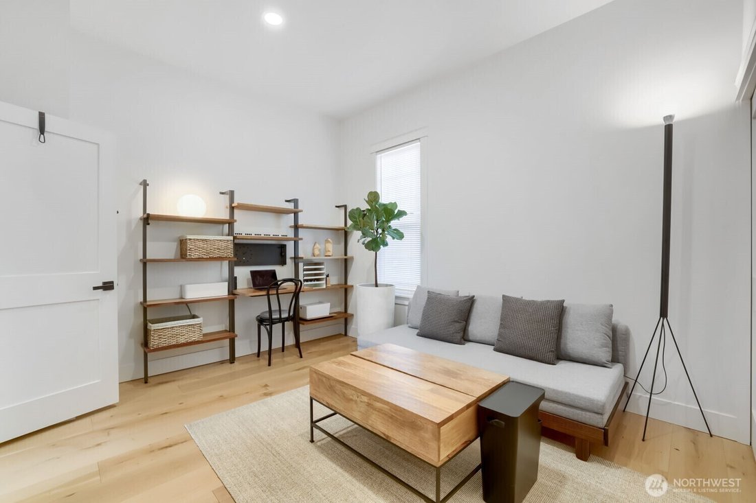 House in Seattle, Washington, United States 5 - 17936727