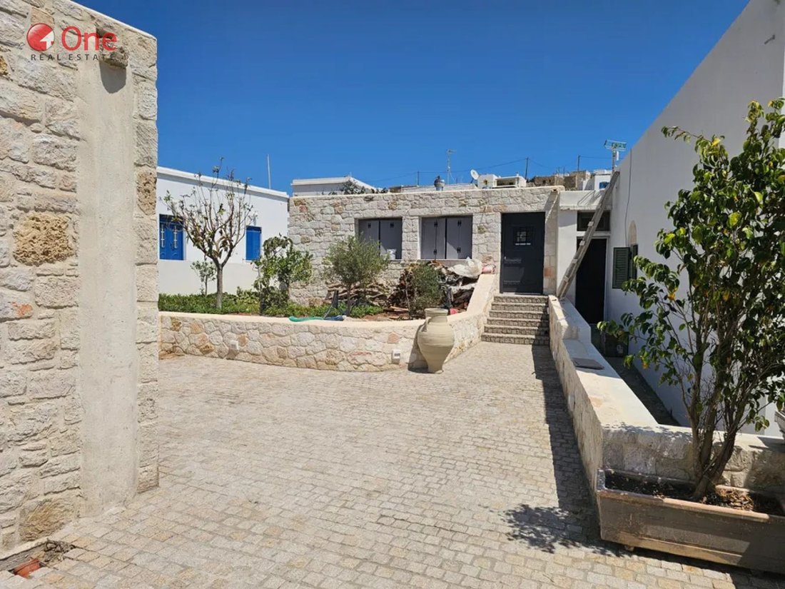 House in Kimolos, Aegean, Greece 1 - 17931700