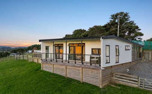 Farm Ranch in Waitoki, Auckland, New Zealand 1
