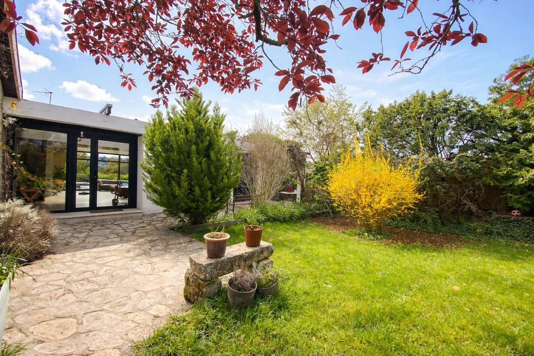 House in Marly-le-Roi, Ile-de-France, France 1 - 17540742