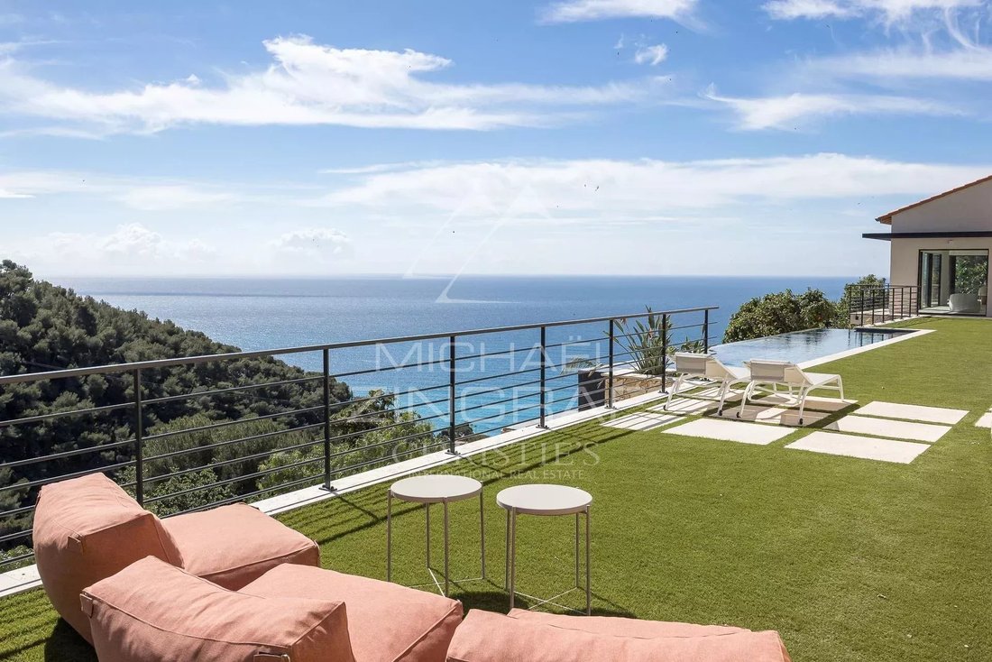 Villa in Village-Cros de Caste-Coupiere-Mont Gros, Roquebrune-Cap-Martin, France 3 - 17843849