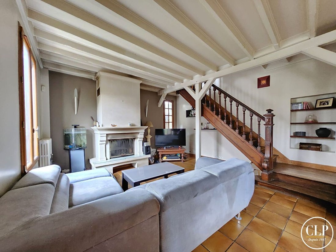 House in Neuilly-Plaisance, Ile-de-France, France 3 - 17425337