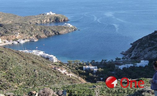 Land in Community of Apollonia, Aegean, Greece 1