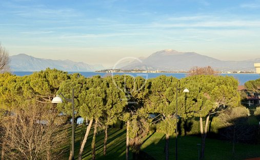 Penthouse in Rivoltella, Desenzano del Garda, Lombardy 1