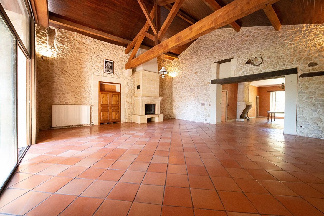 House in Fargues-Saint-Hilaire, Nouvelle-Aquitaine, France 1 - 16469753