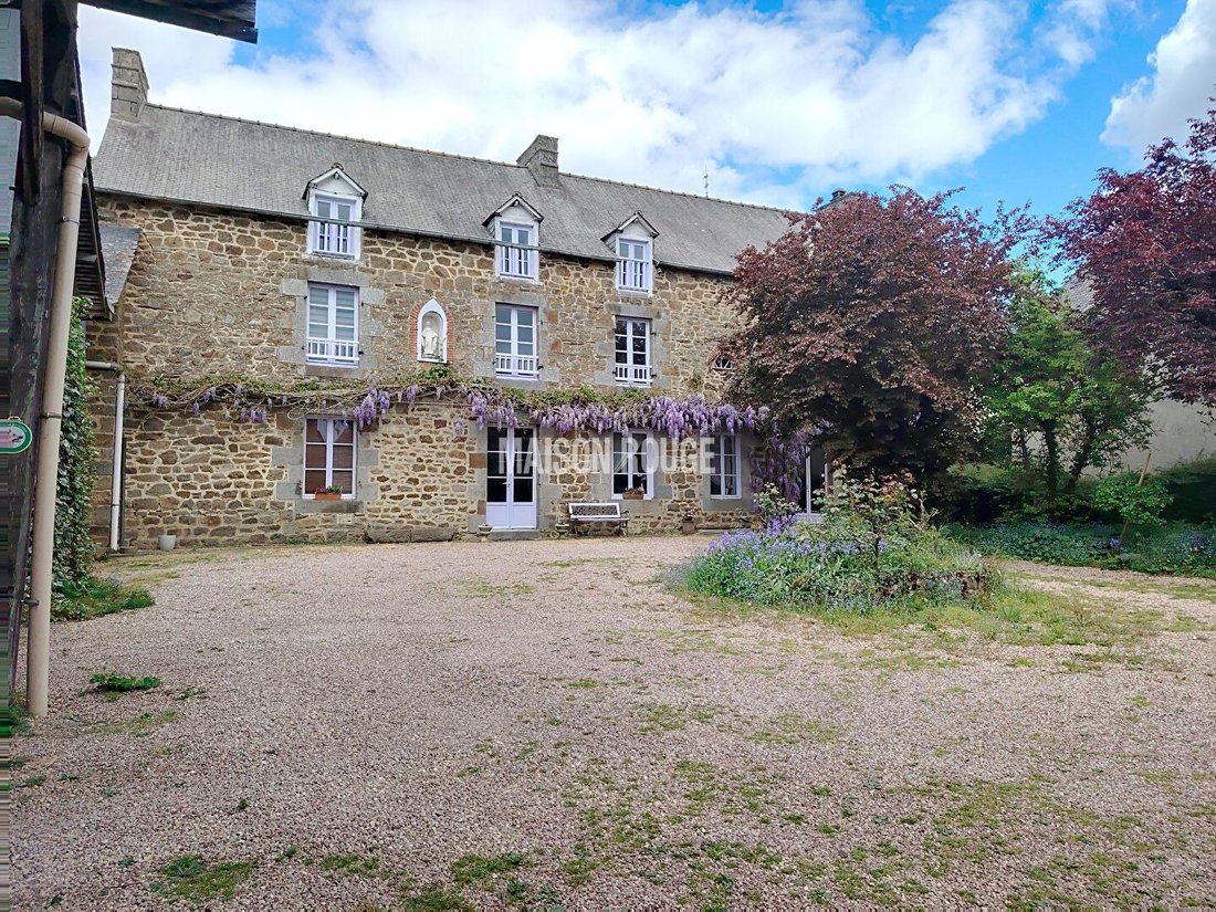 House in La Chapelle-aux-Filtzmeens, Brittany, France 1 - 16068221