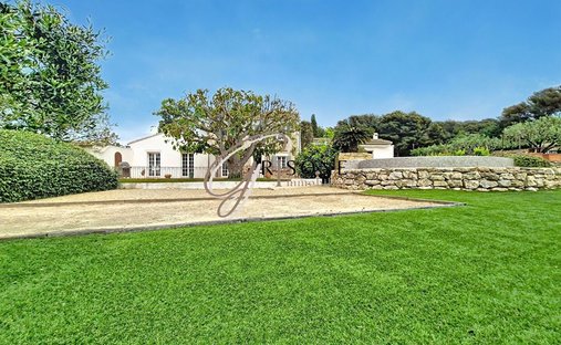 Villa in Le Fort, Six-Fours-les-Plages, France 1