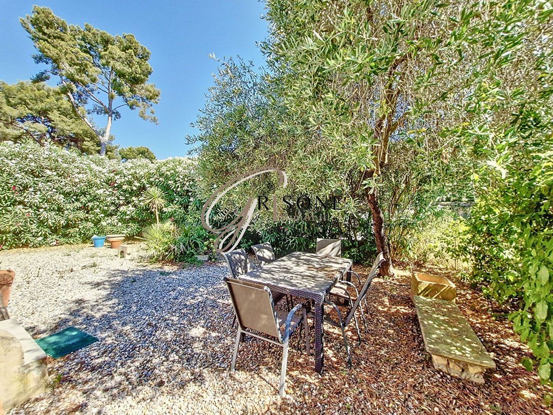 Villa in Nord, Sanary-sur-Mer, France 5 - 16466977