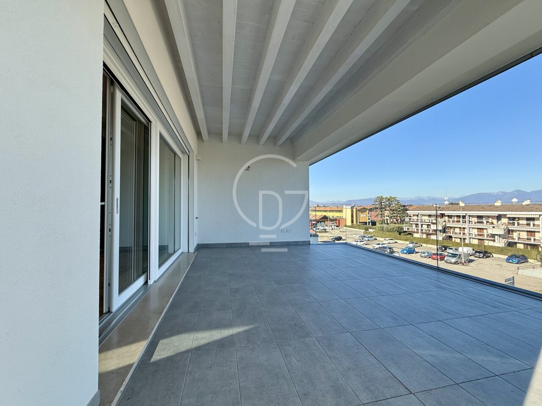 Apartment in San Felice del Benaco, Lombardy, Italy 5 - 17931456
