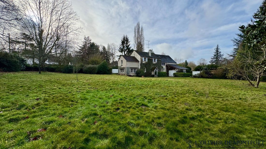House in Montfort-l'Amaury, Ile-de-France, France 2 - 17567330