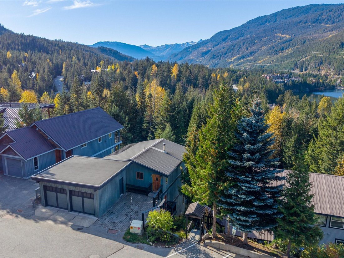 House in Whistler, British Columbia, Canada 1 - 17941727