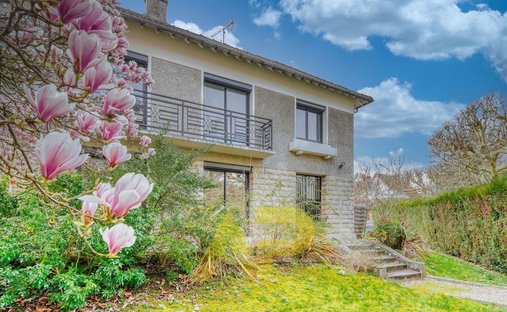 House in Bois de Verrieres-Vaupereux, Verrières-le-Buisson, France 1