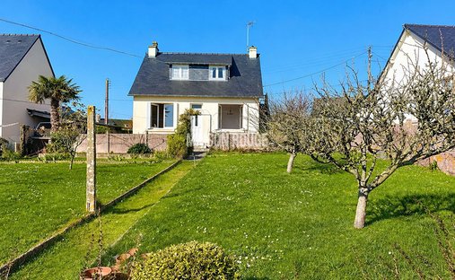 House in Saint-Briac-sur-Mer, Brittany, France 1