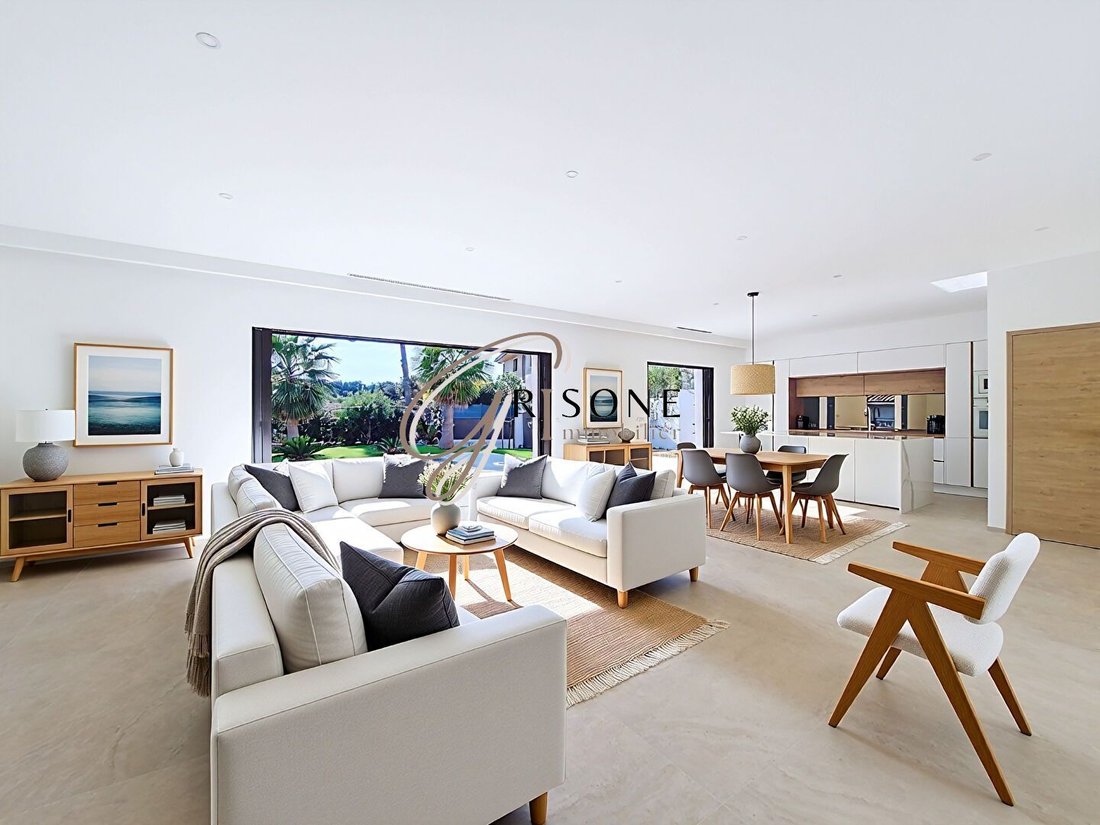 Villa in Nord, Sanary-sur-Mer, France 5 - 17289139