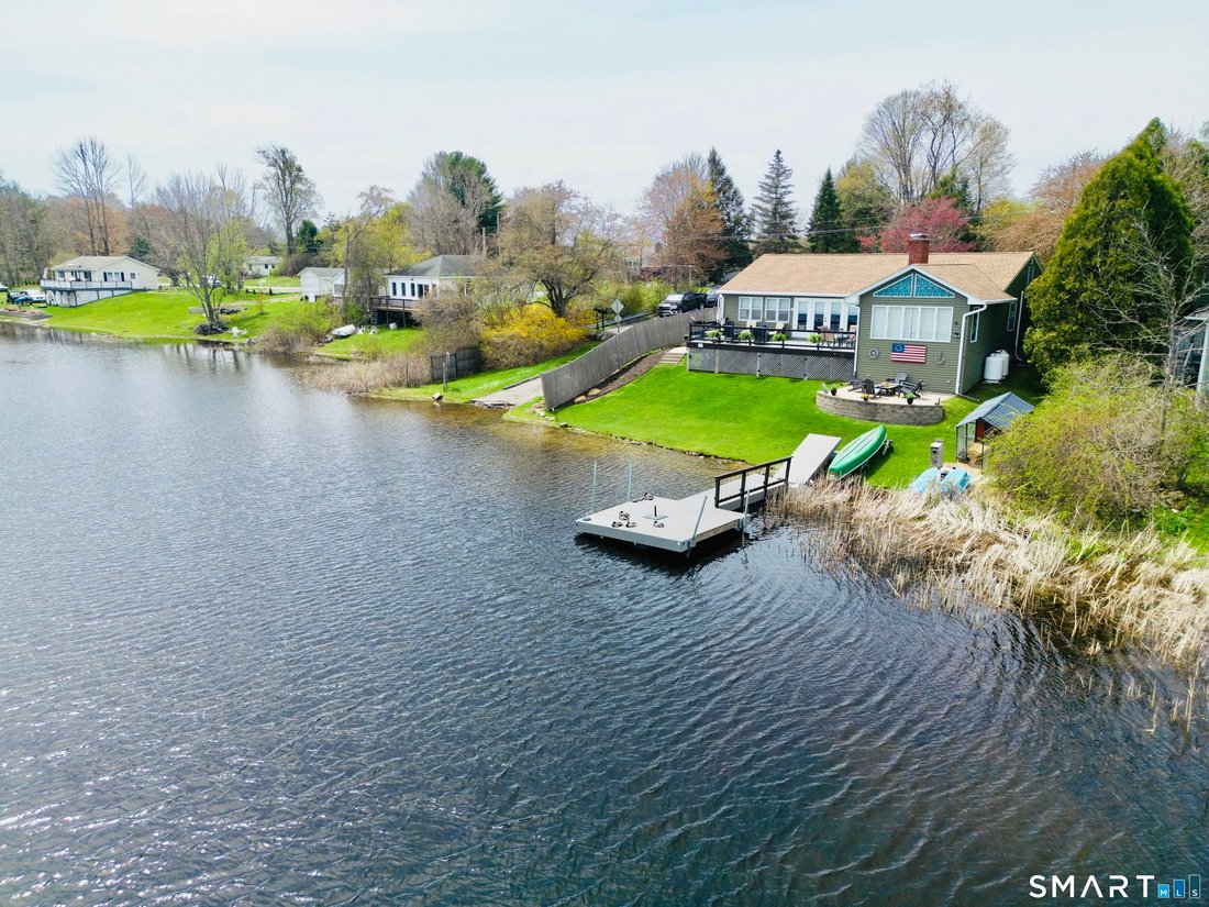 House in Torrington, Connecticut, United States 5 - 17942390
