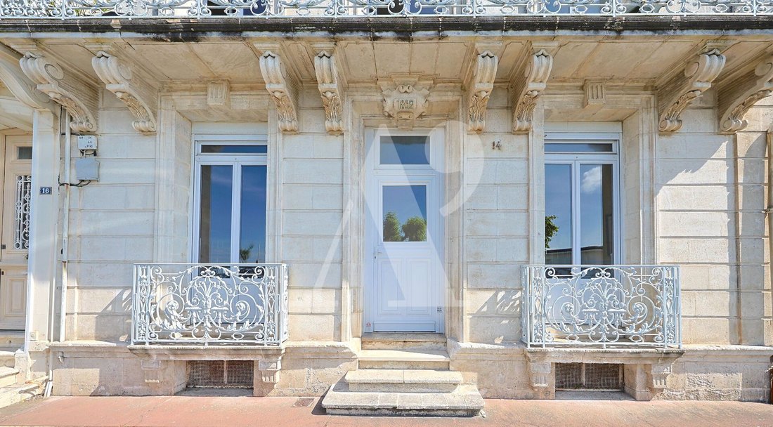 House in Saint-Georges-de-Didonne, Nouvelle-Aquitaine, France 1 - 15961356