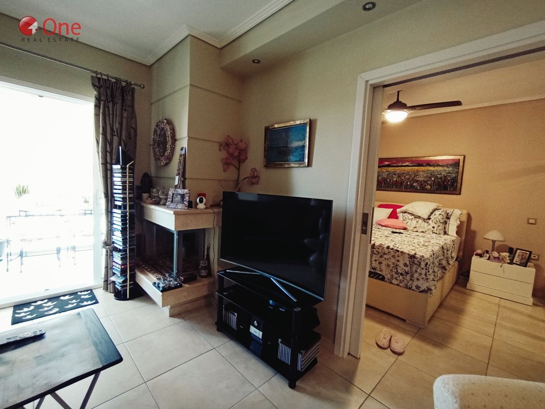 Apartment in Vouliagmeni, Attica, Greece 2 - 17931109