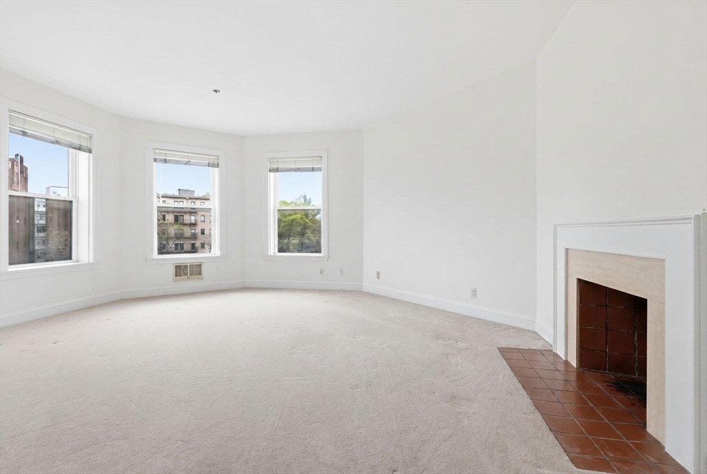 Condo in Boston, Massachusetts, United States 5 - 17937652