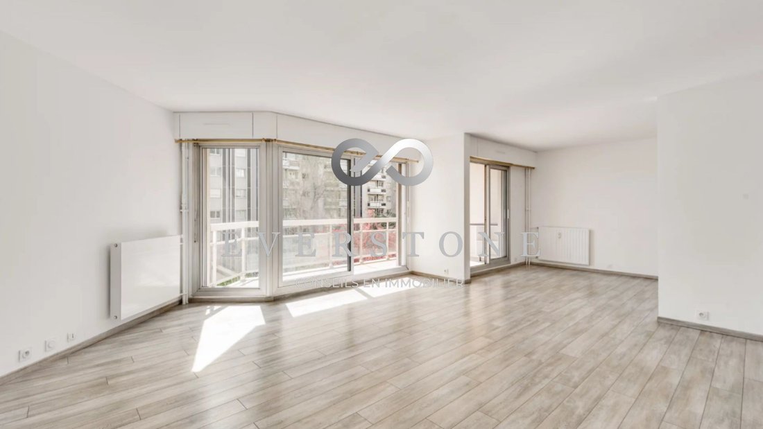 Apartment in Hôtel de Ville, Courbevoie, France 5 - 17896319