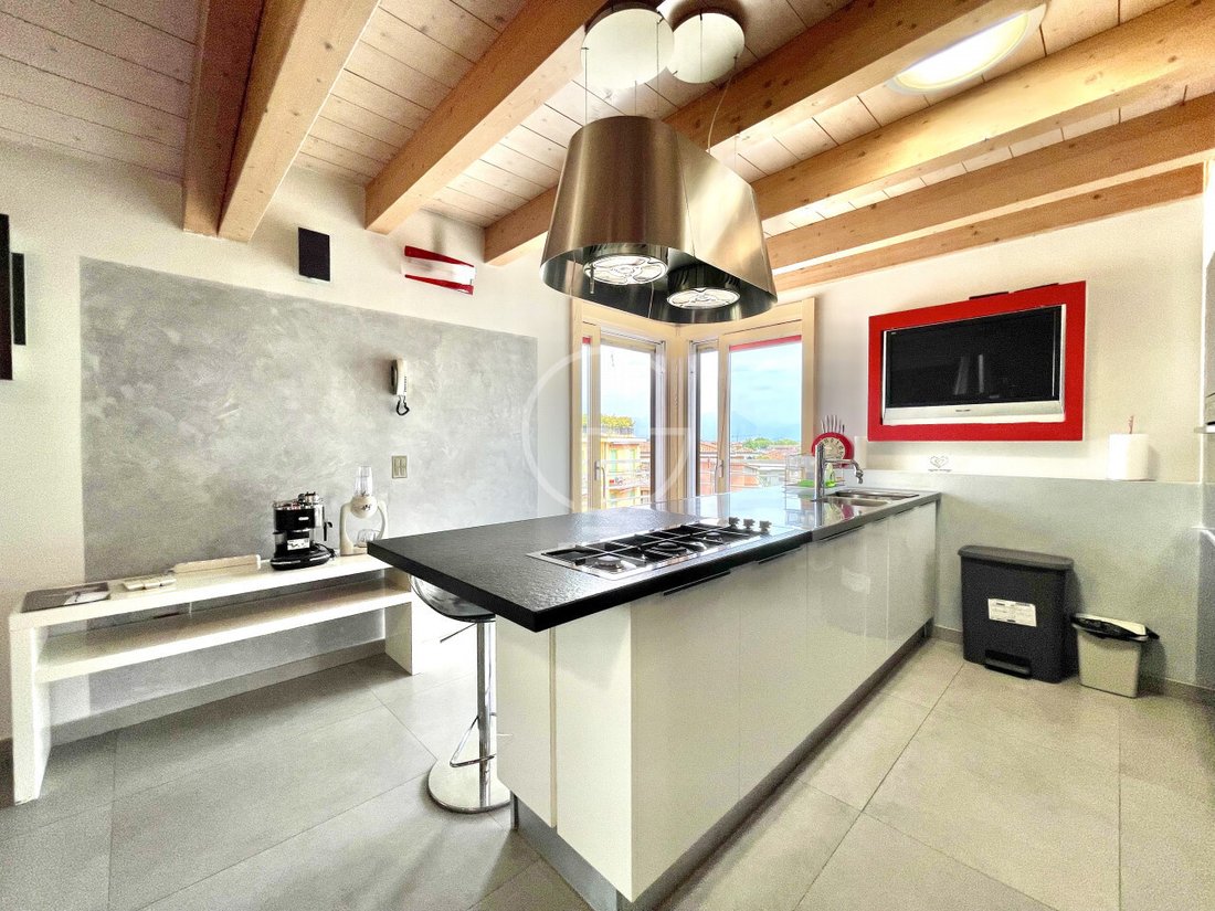 Apartment in Desenzano Centro, Desenzano del Garda, Lombardy 4 - 17931594