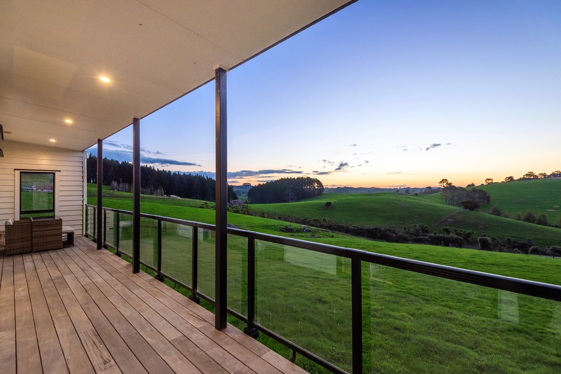 Farm Ranch in Waitoki, Auckland, New Zealand 2 - 17945166