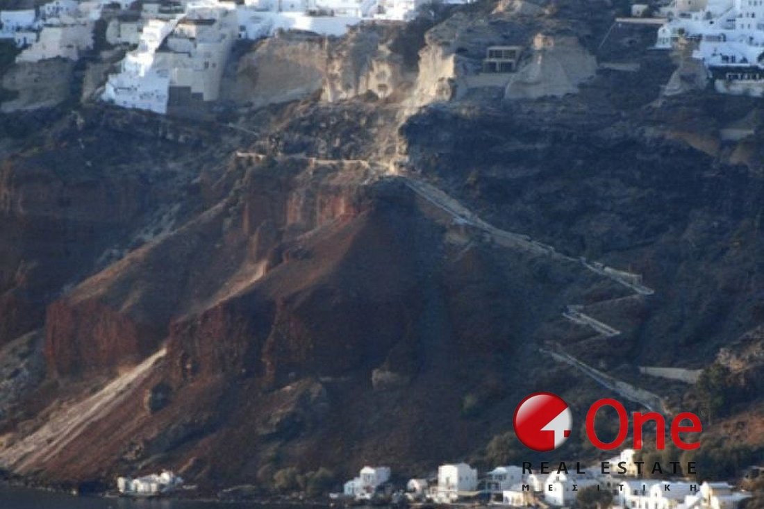 House in Community of Ia, Ia, Greece 2 - 17932037