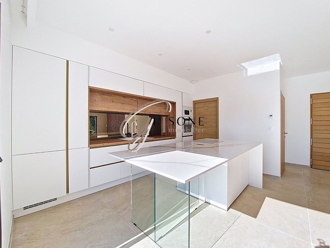 Villa in Nord, Sanary-sur-Mer, France 4 - 17289139