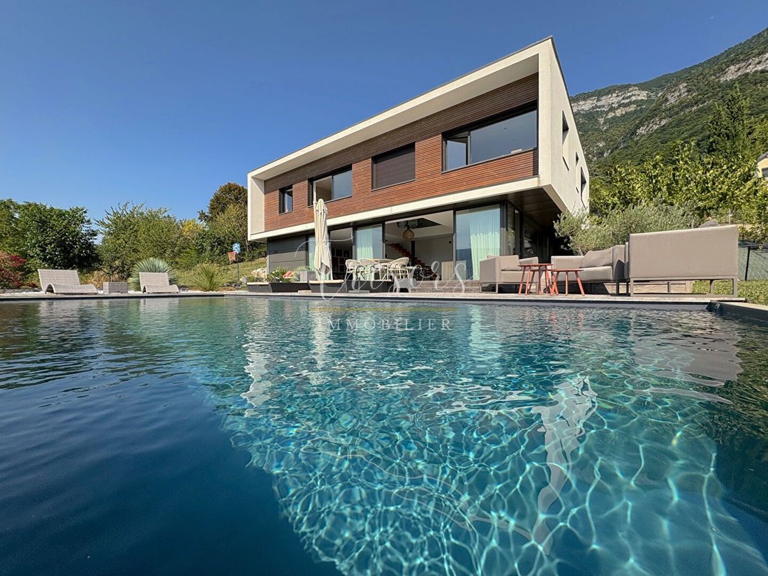 Villa in Mery, Auvergne-Rhône-Alpes, France 1 - 16125762