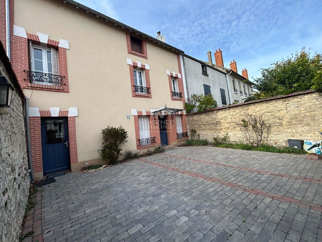 House in Carrieres-sous-Poissy, Ile-de-France, France 4 - 16066875