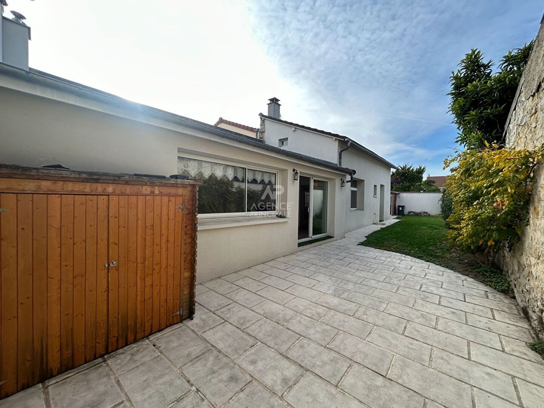 House in Carrieres-sous-Poissy, Ile-de-France, France 3 - 16066875