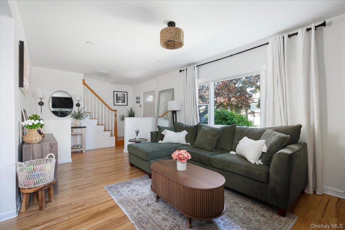House in New York, New York, United States 4 - 17938400