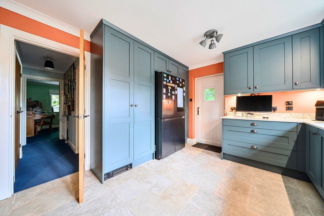 House in Lymington, England 5 - 17932752