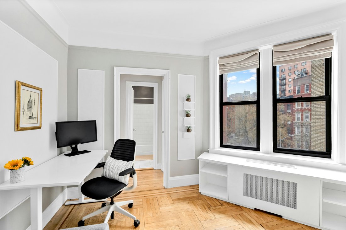 House in New York, New York, United States 3 - 17629345
