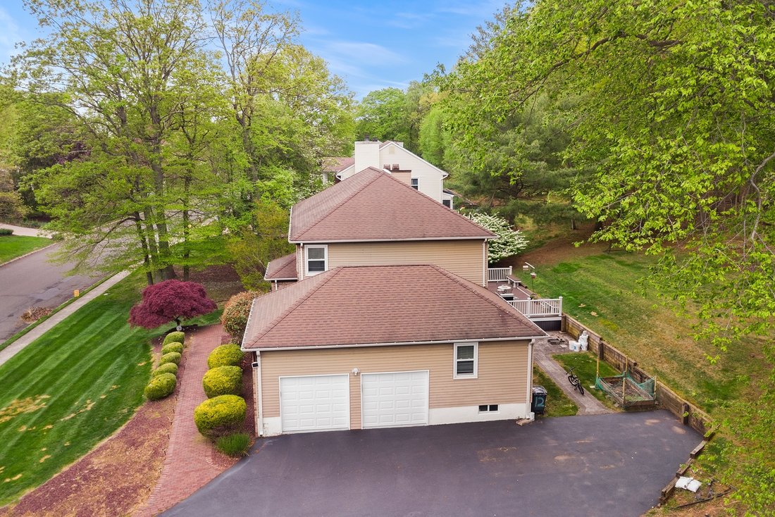House in South Brunswick Township, New Jersey, United States 5 - 17939590