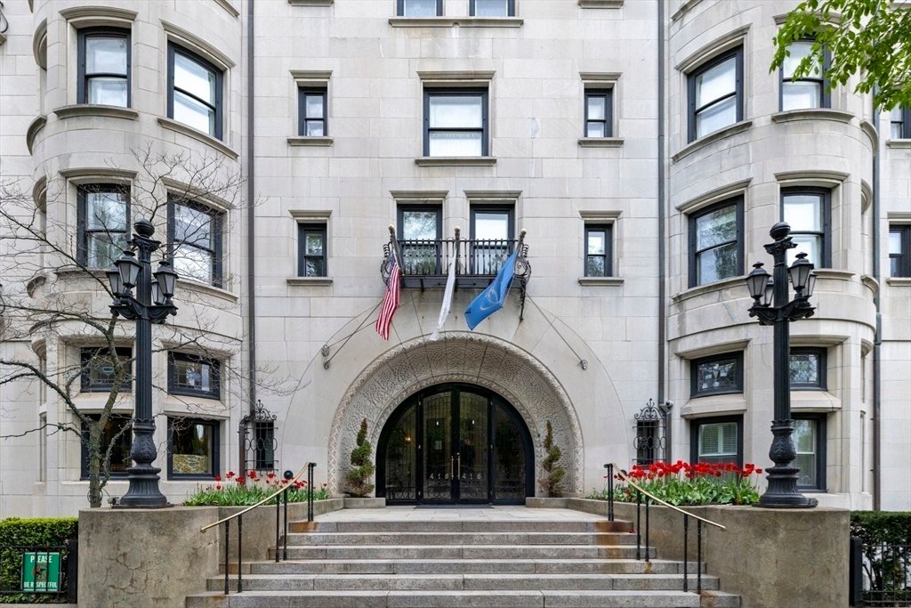 Condo in Boston, Massachusetts, United States 2 - 17937652
