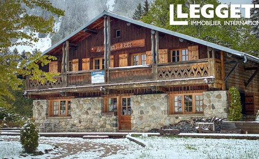 Chalet in Morzine, Auvergne-Rhône-Alpes, France 1
