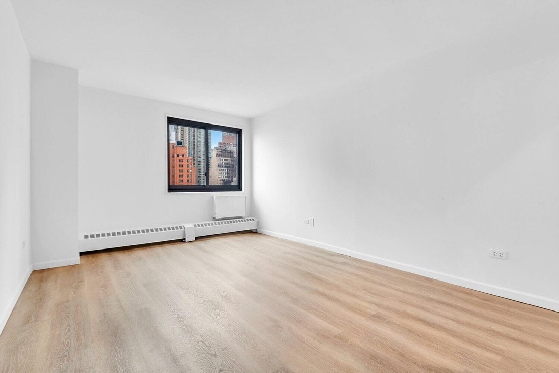 Co Op in New York, New York, United States 4 - 16747928