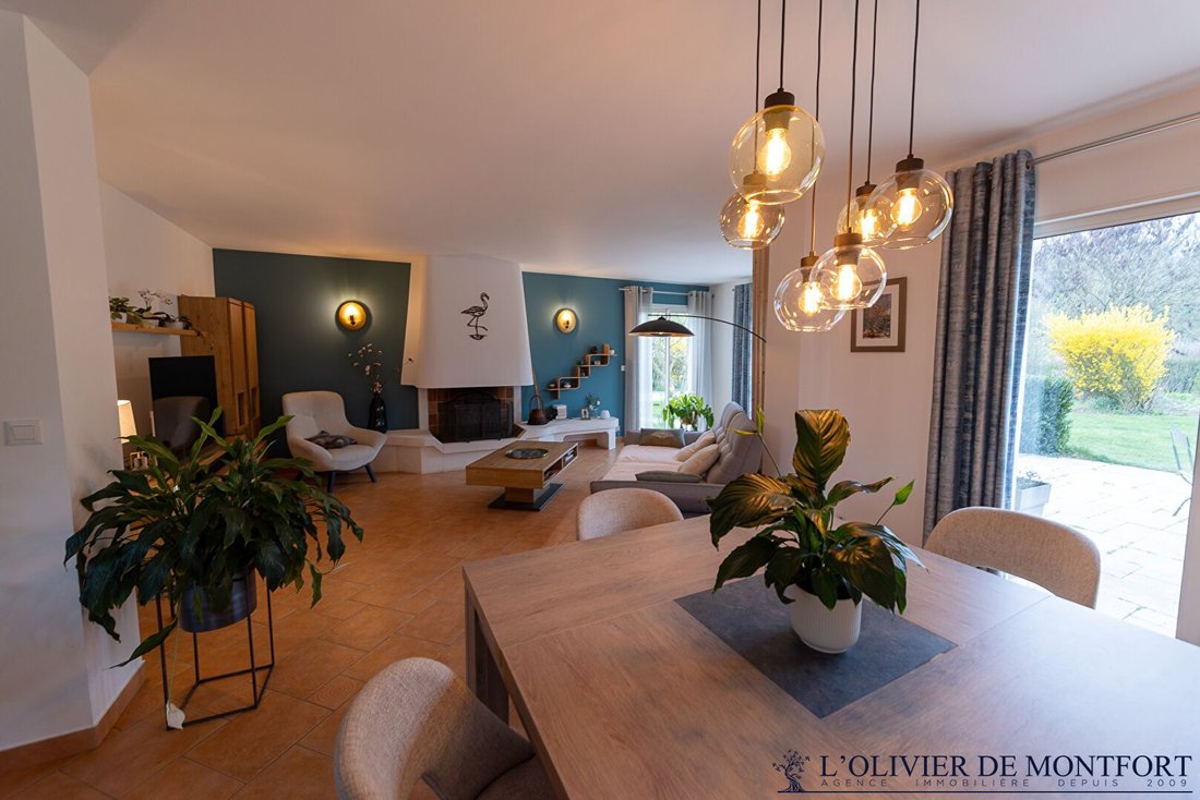 House in Montfort-l'Amaury, Ile-de-France, France 5 - 17865111