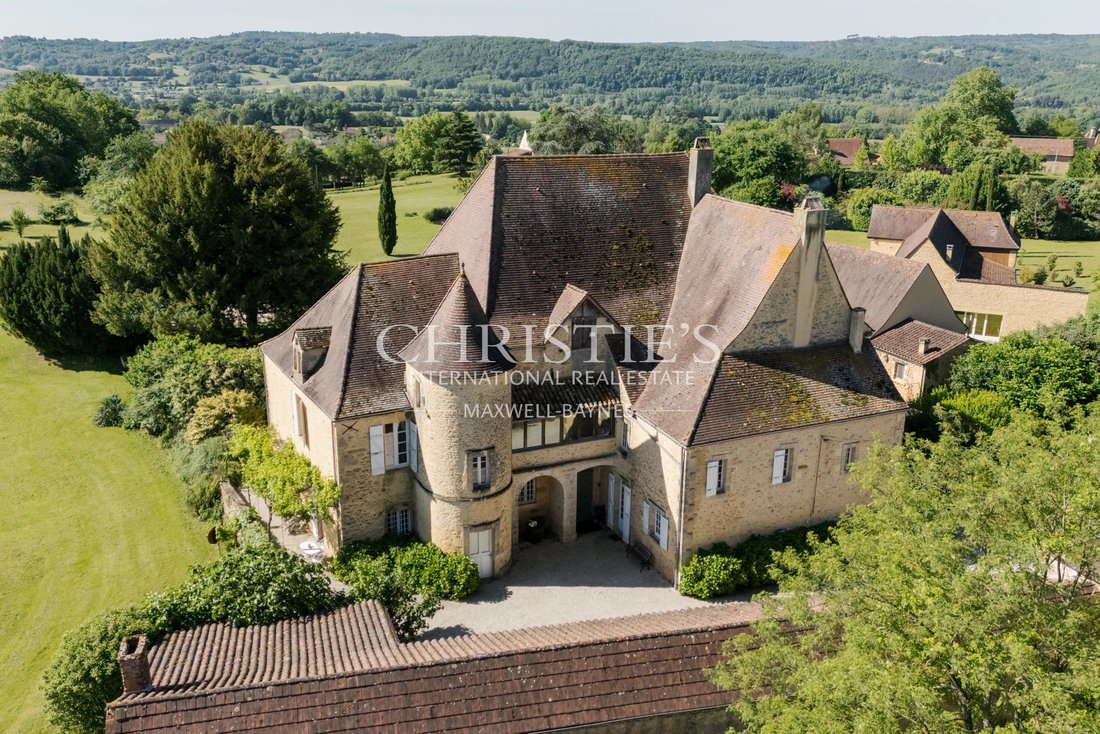 Estate in Arrondissement of Sarlat-la-Canéda, Nouvelle-Aquitaine, France 2 - 17423656