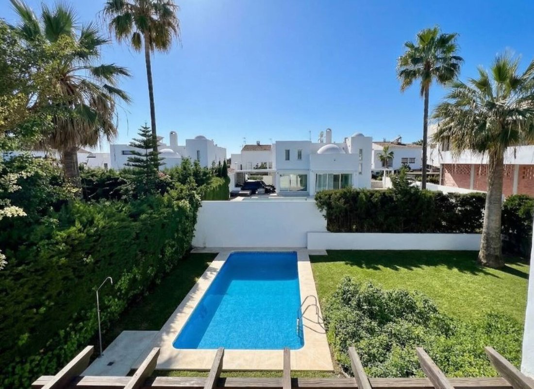 Villa in Puerto Banus, Marbella, Spain 5 - 17930861