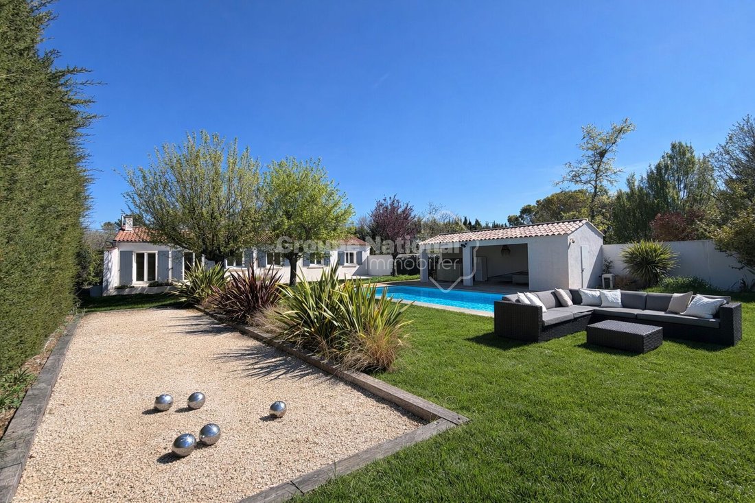 House in Granettes-Jauberte-Sainte Anne, Aix-en-Provence, France 2 - 17649953