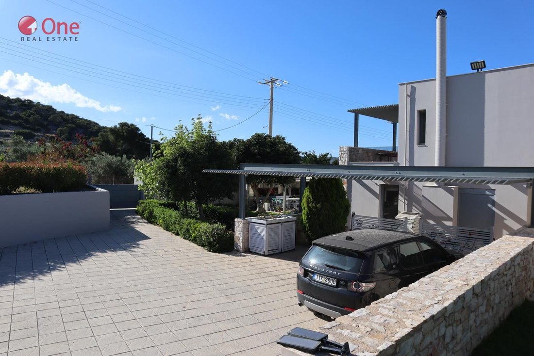 House in Aianteio Community, Salamina, Greece 3 - 17932149